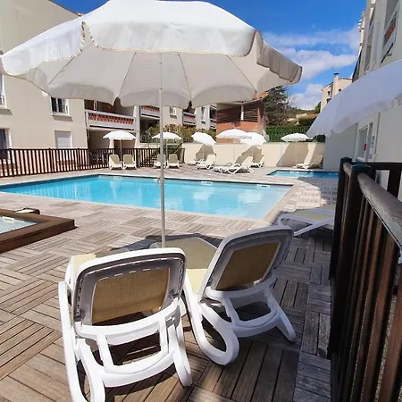 L'olivier - Piscine Et Climatisation * Greoux-les-Bains